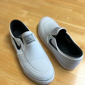 Nike slip on shoes GREAT CONDITION, smoke free home!! Stefan Janoski.